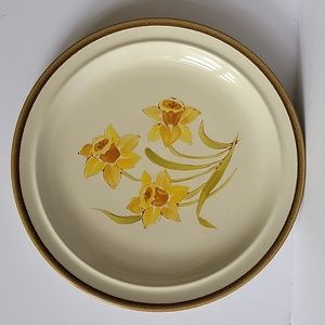 Andre Ponché Collection 217 Jonquil Hand Painted Floral Stoneware Dinner Plate